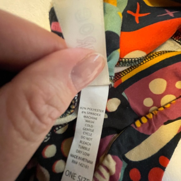 Lularoe Leggings - funky vintage pattern - Picture 5 of 5